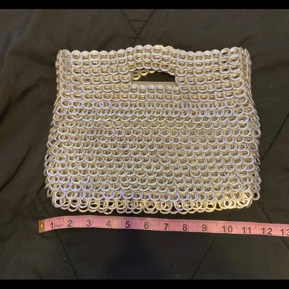 Escama Studio Bottle
Cap/ Pull Tab Purse! - Picture 3 of 4